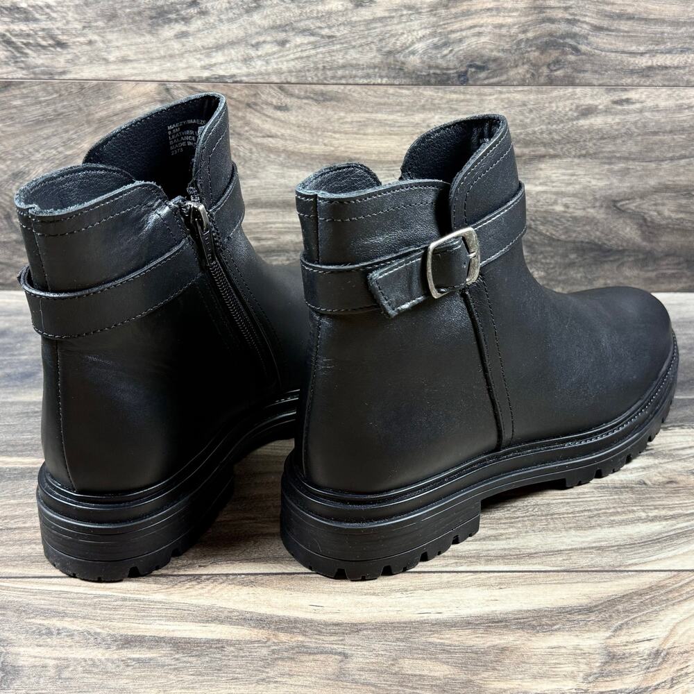 NIB Steve Madden Maezy 7M Black Leather Lug Sole Zip Ankle Boots Booties - Picture 8 of 12